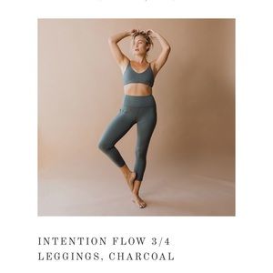 NEW *with tags* Albion Fit grey leggings - Medium